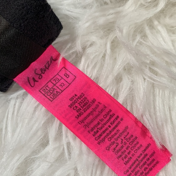 La SENZA Beyond Sexy Black & Red Rhinestone Bra 32B - Picture 9 of 10